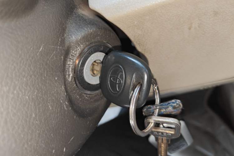 Used Toyota Camry 2009 240G Luxury Edition Vehicle Key