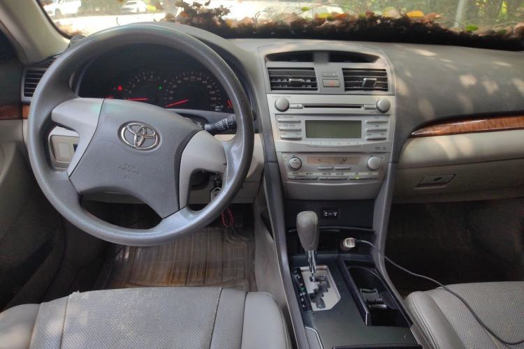 Used Toyota Camry 2009 200E Elite Leather Edition Center Console