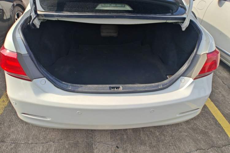 Used Toyota Camry 2009 240G Luxury Edition Trunk