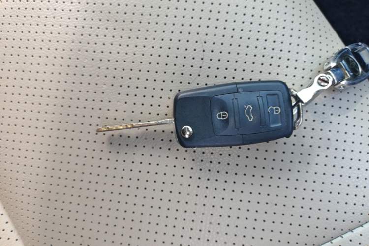 Used Toyota Camry 2009 240G Luxury Edition Vehicle Key