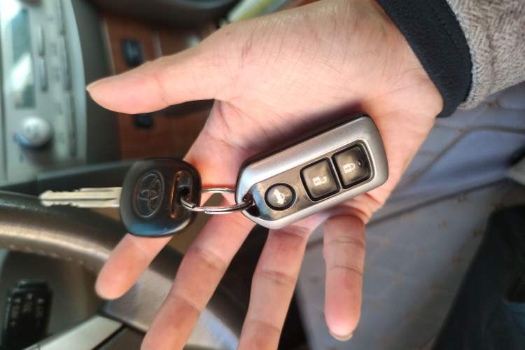 Used Toyota Camry 2009 240G Luxury Edition Vehicle Key