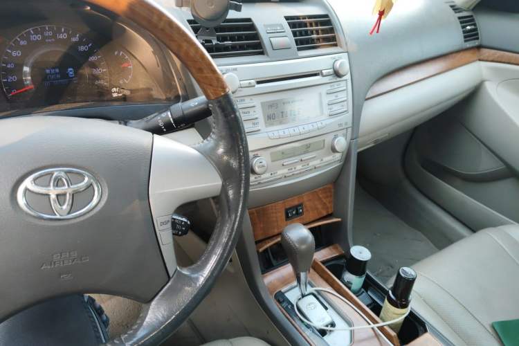 Used Toyota Camry 2010 240G Luxury Edition Audio And AC Panel