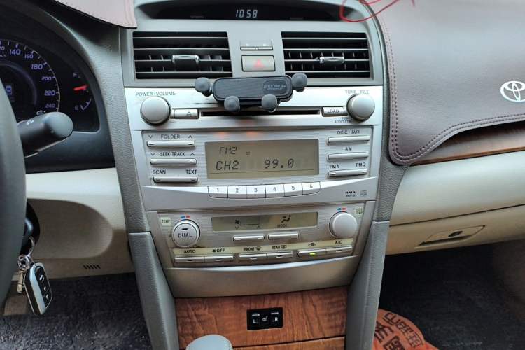 Used Toyota Camry 2010 240G Classic Edition Audio And AC Panel