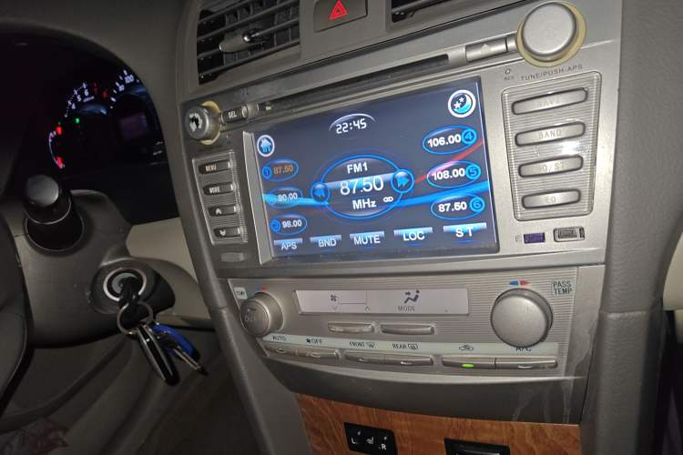 Used Toyota Camry 2010 200G Classic Edition Audio And AC Panel