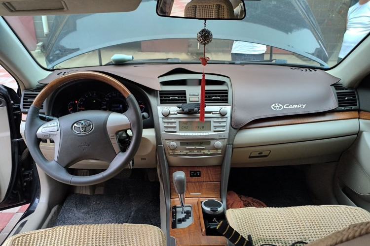 Used Toyota Camry 2010 240G Classic Edition Center Console