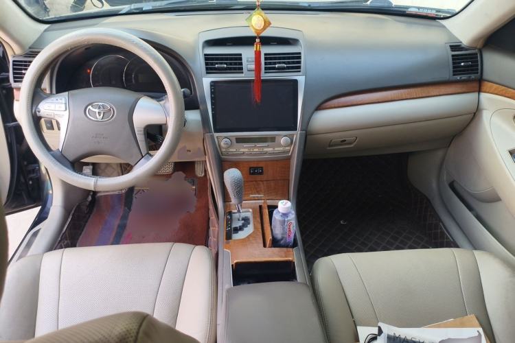 Used Toyota Camry 2010 240G Luxury Edition Center Console