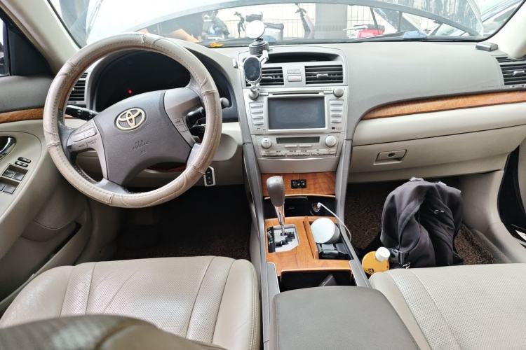 Used Toyota Camry 2010 240G Classic Edition Center Console