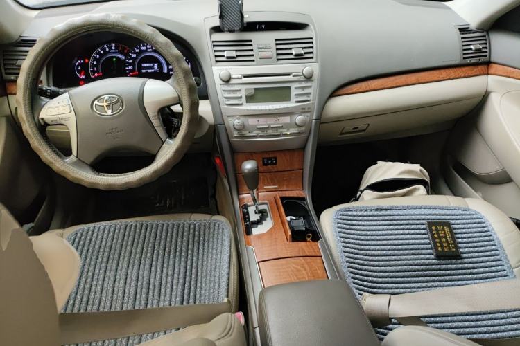 Used Toyota Camry 2010 240G Classic Edition Center Console