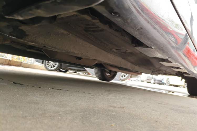 Used Toyota Camry 2010 240G Luxury Edition Chassis Front Left