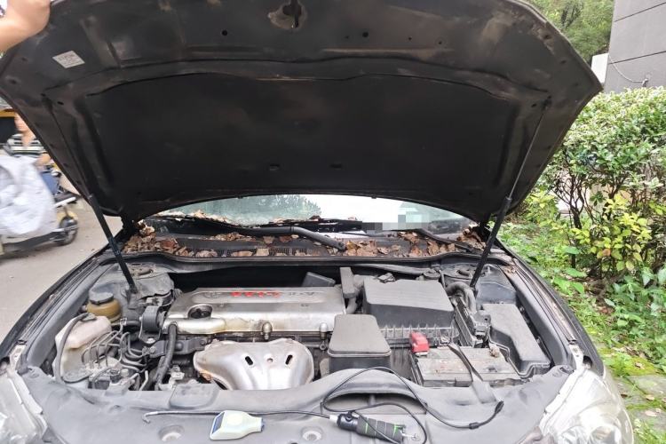 Used Toyota Camry 2010 200G Classic Edition Engine Bay