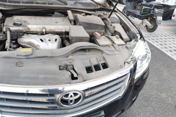 Used Toyota Camry 2010 240G Luxury Edition Engine Bay Left