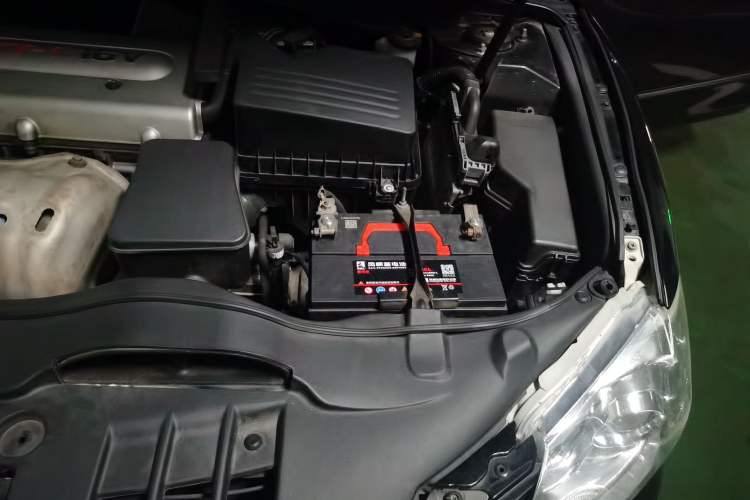 Used Toyota Camry 2010 200G Classic Edition Engine Bay Left