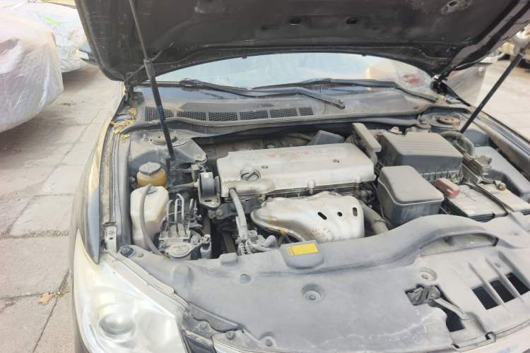 Used Toyota Camry 2010 240G Classic Edition Engine Bay Right