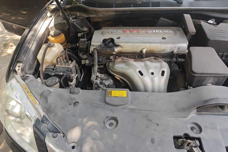 Used Toyota Camry 2010 240G Luxury Edition Engine Bay Right