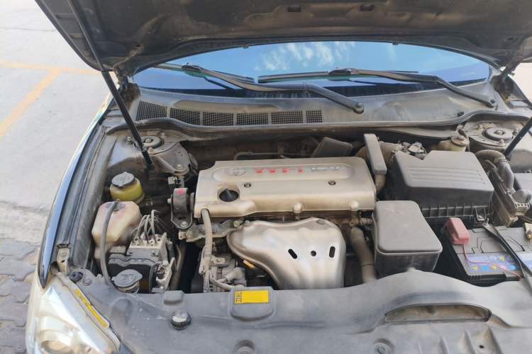 Used Toyota Camry 2010 240G Luxury Edition Engine Bay Right