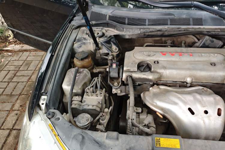 Used Toyota Camry 2010 240G Luxury Edition Engine Bay Right