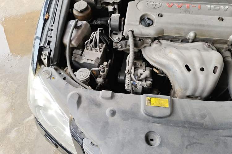 Used Toyota Camry 2010 240G Luxury Edition Engine Bay Right