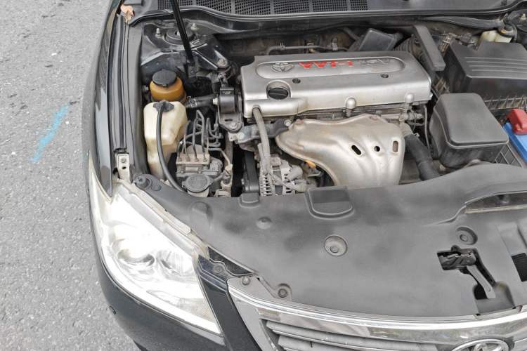 Used Toyota Camry 2010 240G Classic Edition Engine Bay Right