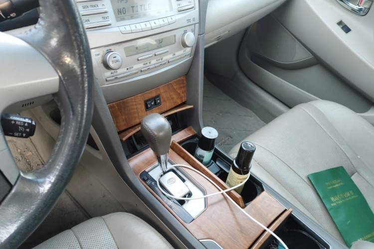 Used Toyota Camry 2010 240G Luxury Edition Gear Lever
