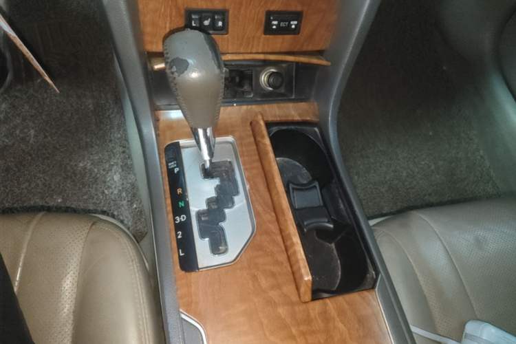 Used Toyota Camry 2010 200G Classic Edition Gear Lever