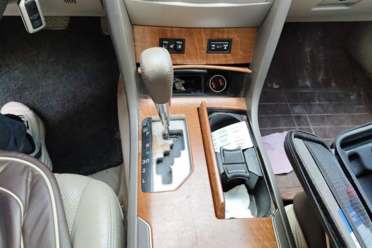 Used Toyota Camry 2010 200G Classic Edition Gear Lever