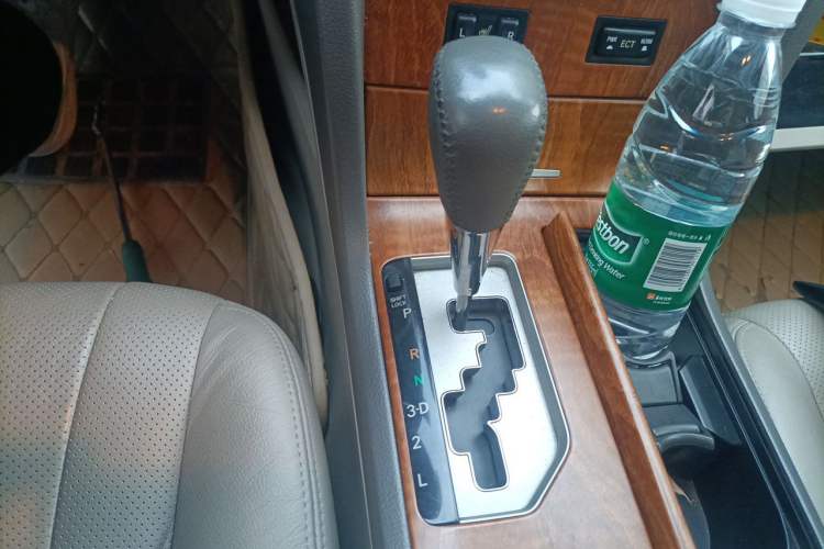 Used Toyota Camry 2010 200G Classic Edition Gear Lever