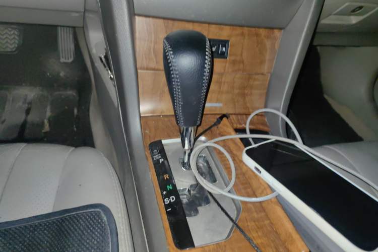Used Toyota Camry 2010 240G NAVI Luxury Navigation Edition Gear Lever