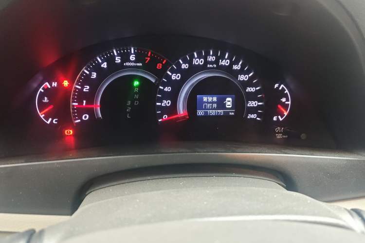 Used Toyota Camry 2010 200G Classic Edition Odometer Close Up