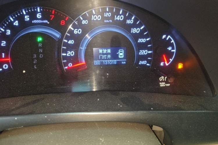 Used Toyota Camry 2010 200G Classic Edition Odometer Close Up