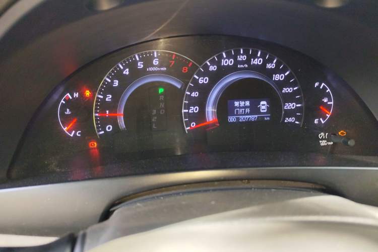 Used Toyota Camry 2010 200G Classic Edition Odometer Close Up