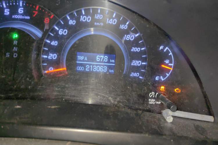 Used Toyota Camry 2010 240G NAVI Luxury Navigation Edition Odometer Close Up
