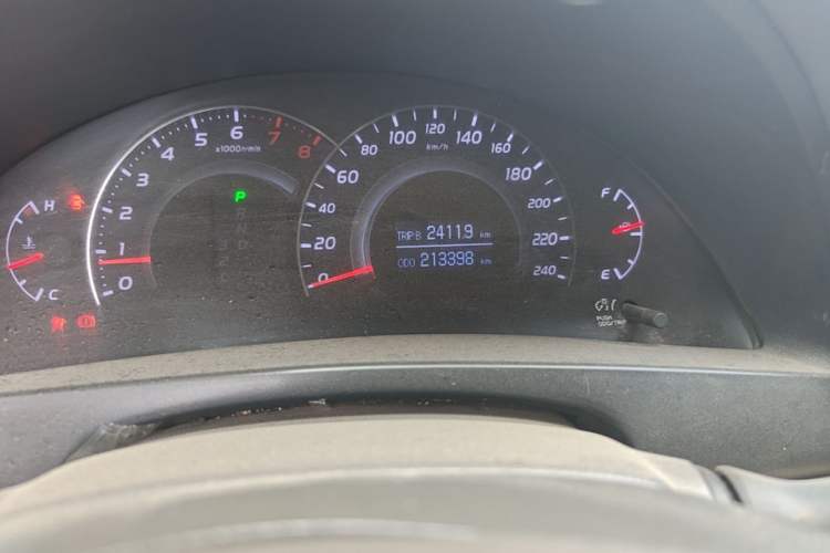 Used Toyota Camry 2010 200G Classic Edition Odometer Close Up