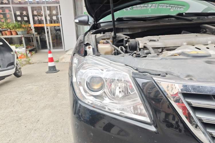 Used Toyota Camry 2010 200G Classic Edition Right Front Headlight