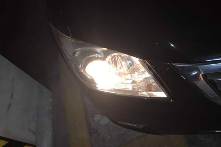 Used Toyota Camry 2010 200G Classic Edition Right Front Headlight