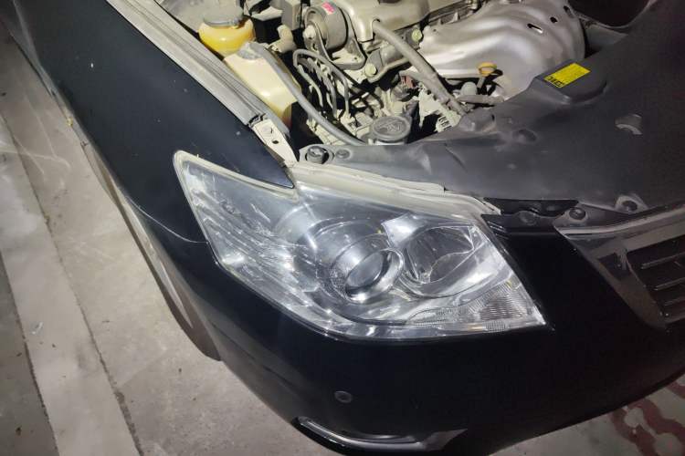 Used Toyota Camry 2010 200G Classic Edition Right Front Headlight