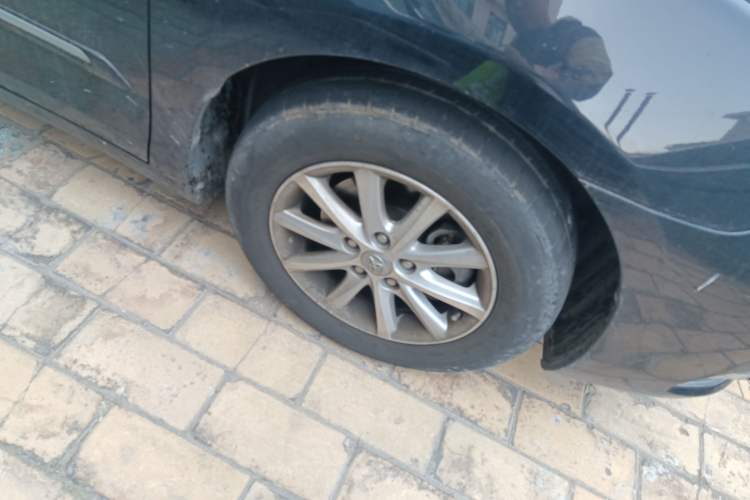Used Toyota Camry 2010 240G Luxury Edition Right Front Wheel Hub