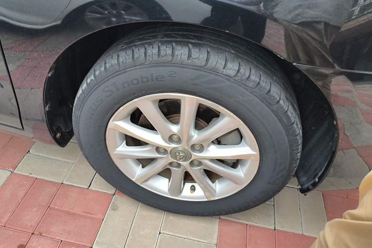 Used Toyota Camry 2010 240G Classic Edition Right Front Wheel Hub