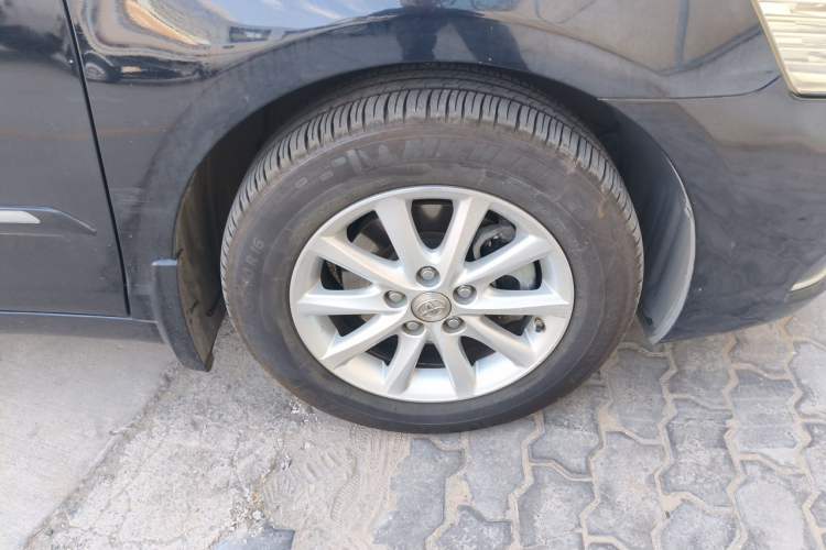 Used Toyota Camry 2010 240G Luxury Edition Right Front Wheel Hub