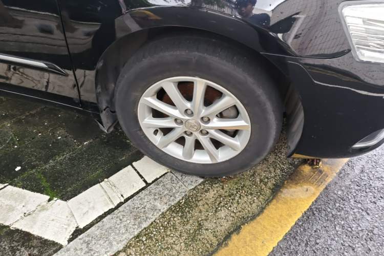 Used Toyota Camry 2010 240G Classic Edition Right Front Wheel Hub
