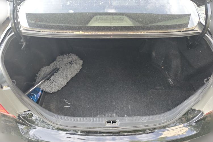Used Toyota Camry 2010 200G Luxury Edition Trunk