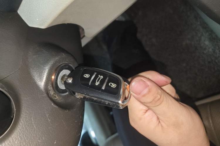 Used Toyota Camry 2010 200G Classic Edition Vehicle Key