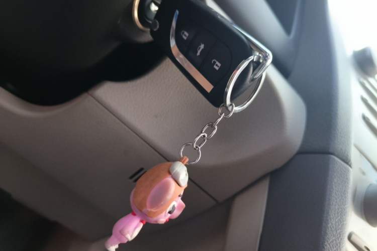Used Toyota Camry 2010 200G Classic Edition Vehicle Key