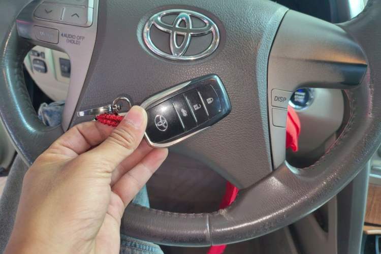 Used Toyota Camry 2010 200G Classic Edition Vehicle Key
