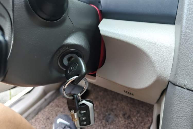 Used Toyota Camry 2010 240G Classic Edition Vehicle Key