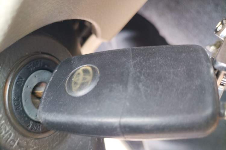 Used Toyota Camry 2010 240G Classic Edition Vehicle Key