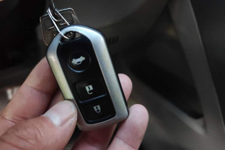 Used Toyota Camry 2010 200E Elite Edition Vehicle Key