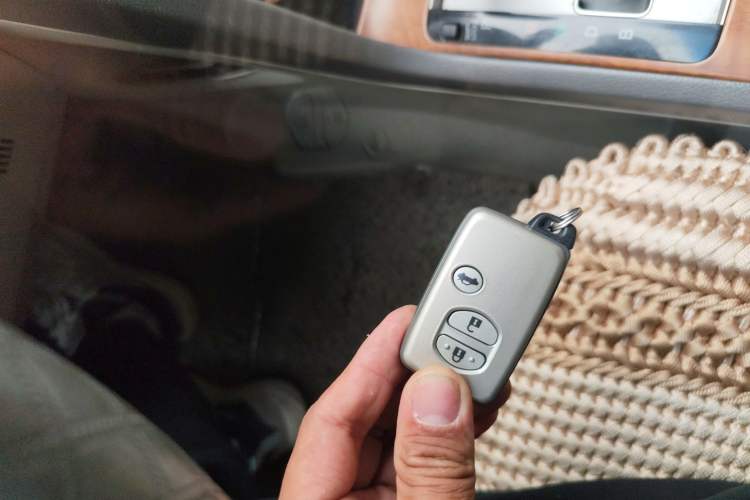 Used Toyota Camry 2010 240HV Gbook Smart Navigation Edition Vehicle Key