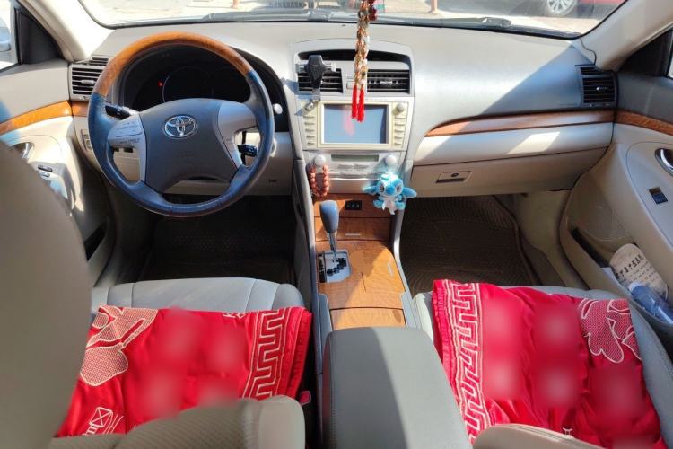 Used Toyota Camry 2010 240G Luxury Edition Center Console