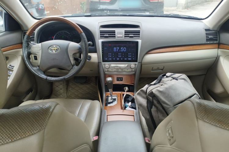 Used Toyota Camry 2010 240G Luxury Edition Center Console