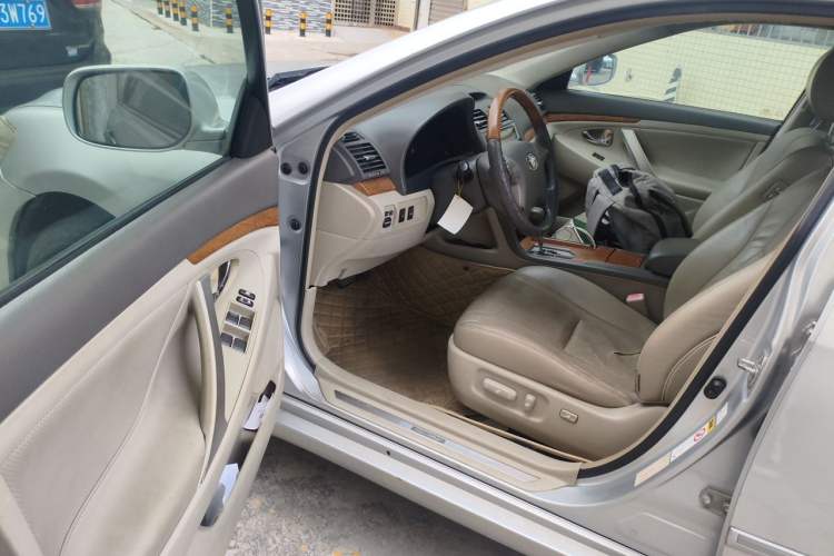 Used Toyota Camry 2010 240G Luxury Edition Driver Seat